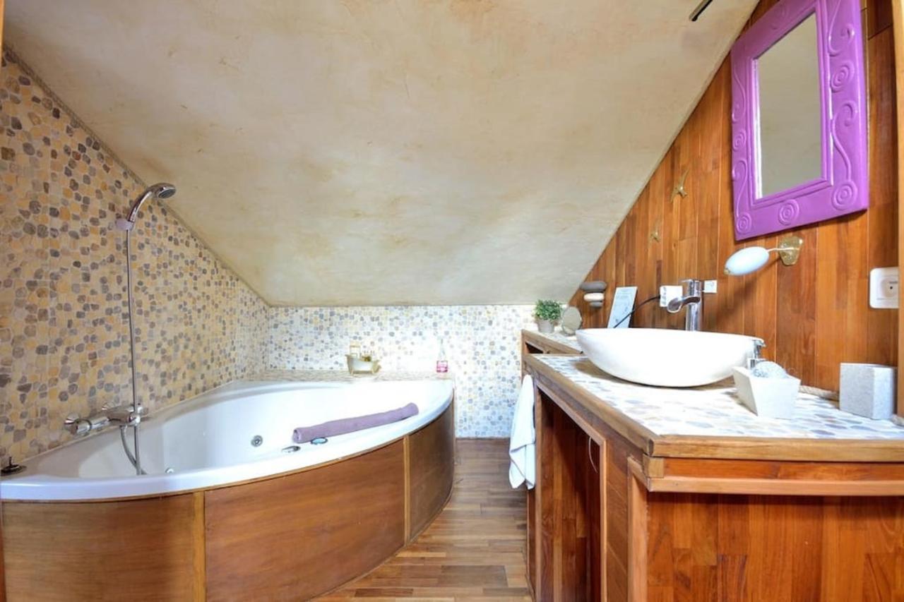 Bed and Breakfast La Vignarelle à Callas Extérieur photo